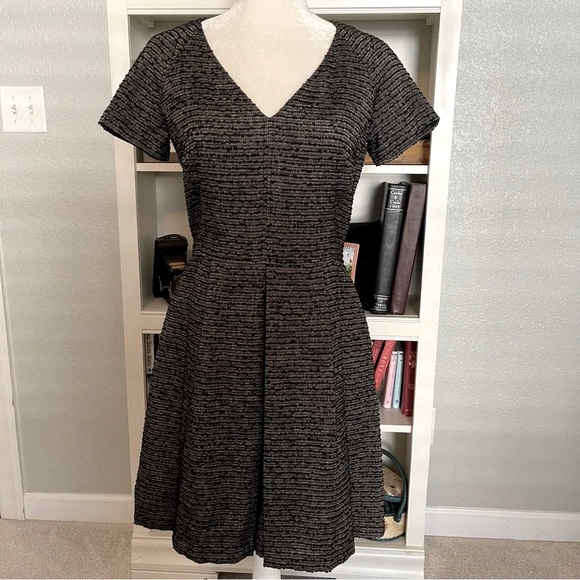 Club Monaco Dresses & Skirts - NWT Club Monaco Davin Tweed Fit and Flare Dress w/ Pockets Sz 2